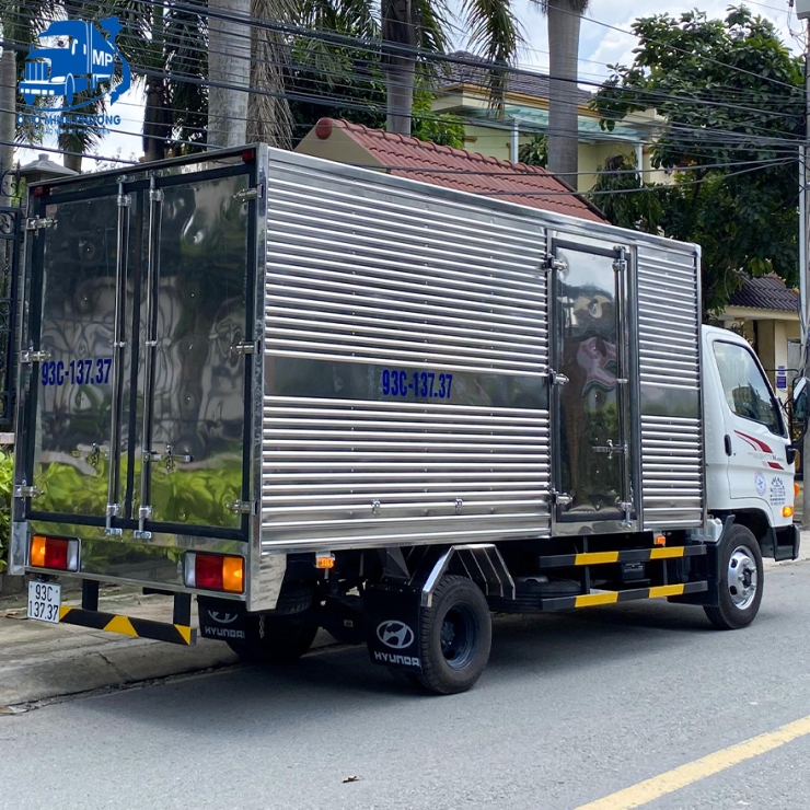 NEW MIGHTY N250SL - 2.5 TẤN - THÙNG DÀI 4M3