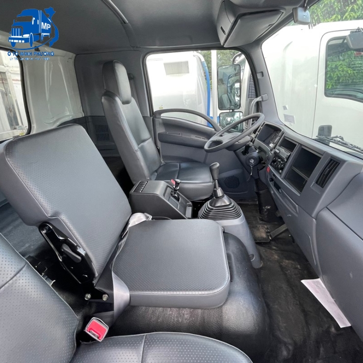 XE TẢI ISUZU 8 TÁN  FVR34UE4 THÙNG DÀI 9.5M