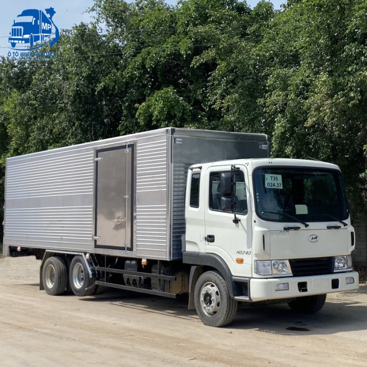 HUYNHDAI 240 - 16 TẤN 3 CHÂN