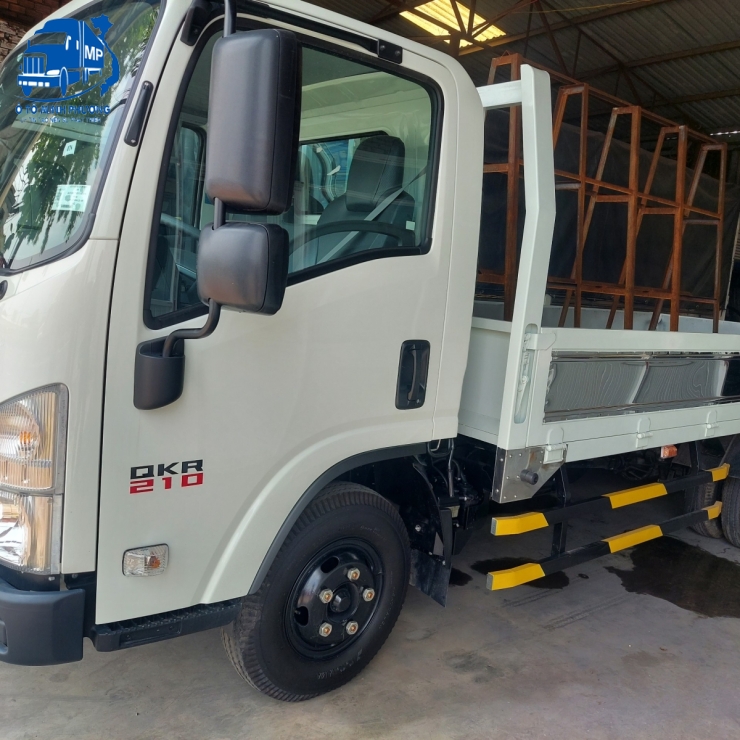 XE TẢI ISUZU QKR210 2.3 TẤN ĐỜI 2022 THÙNG LỬNG